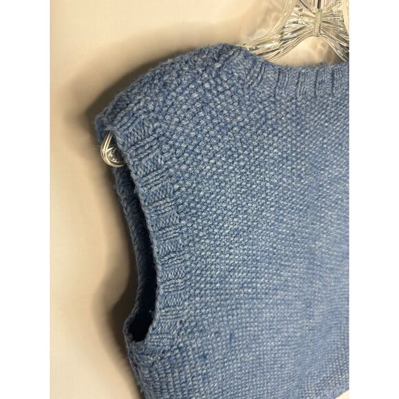 American Vintage 1980's Hand knit Blue vest coat of arms buttons size small - Picture 8 of 12